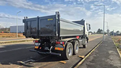 Renault Kerax 410 DXI Bi-Basculante