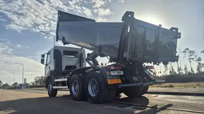 Renault Kerax 410 DXI Bi-Basculante