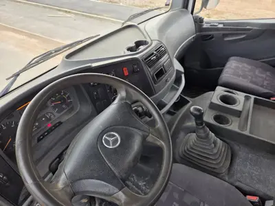Mercedes-Benz Axor 1833