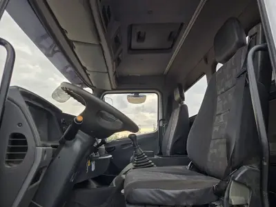 Mercedes-Benz Axor 1833