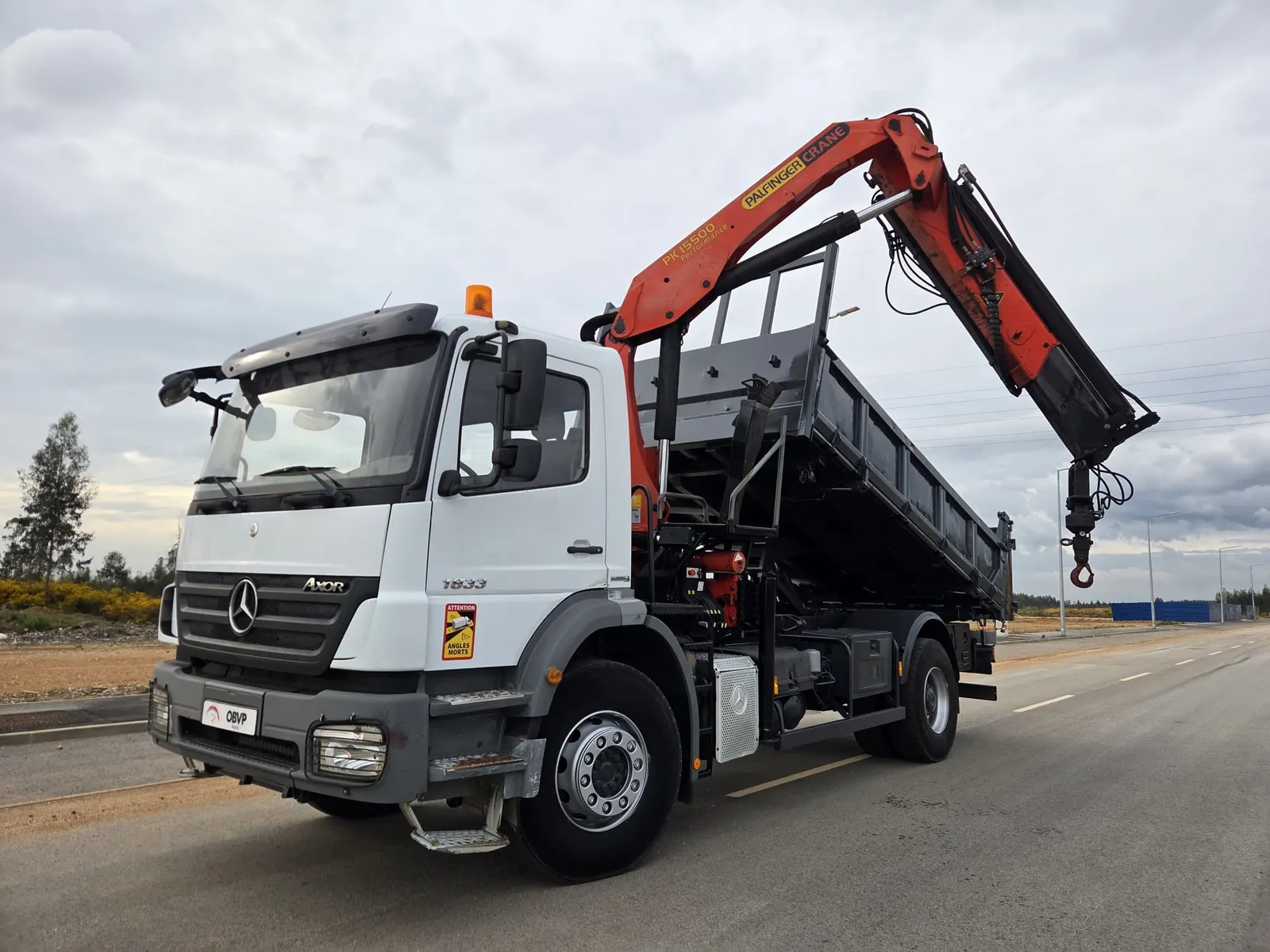 Mercedes-Benz Axor 1833