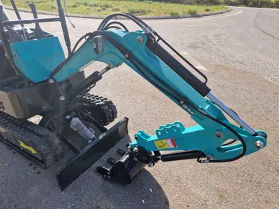 Mini- Escavadora Crawler HT-10