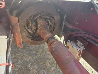Renault AE Magnum 520