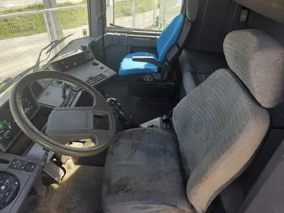 Renault AE Magnum 520