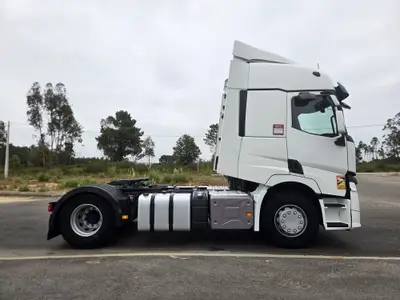 Renault T 480 DE 13